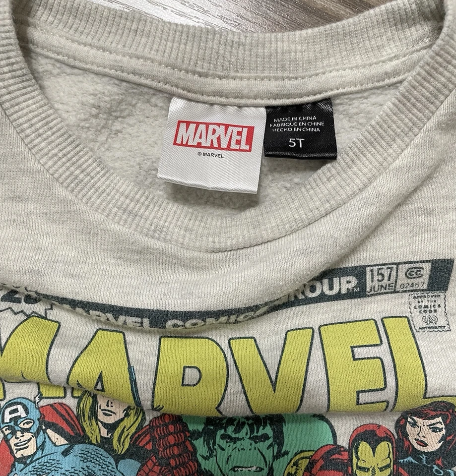Licensed Marvel Boys Marvel Comic Strip Graphic Sweatshirt Size 5T - Image 4 of 4
