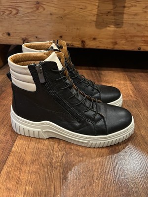 Gelato Tenor Leather Boot Black Women's Size 6.5 or 7 EUR Size 37 Heeled Zipper