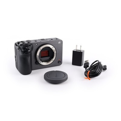 Sony FX30 26MP APS-C 4K Autofocus Mirrorless Cine Camera Body Gray ILMEFX30B