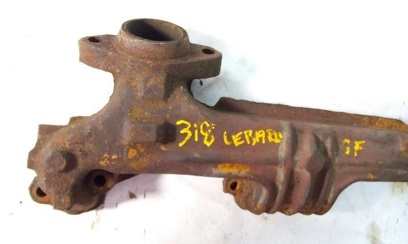 75-79 Chrysler Cordoba Driver Left Exhaust Manifold Without Air - Image 2 of 4