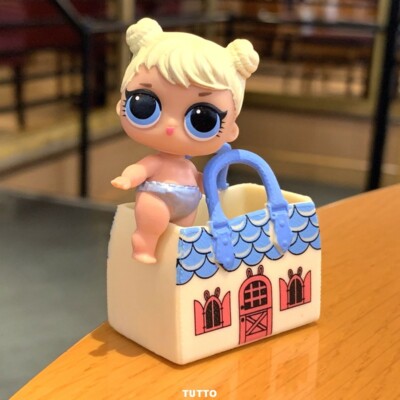 Curious QT STORY BOOK club doll TTUS with bag LOL Surprise LiL Sisters L.O.L