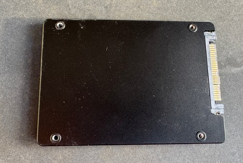 Samsung MZQLB1T9HBJR-00AAZ SSD PM983a U.2 1.92TB SSD 2.5" PCIe Gen3 MZ-QLB1T9B - Picture 2 of 2
