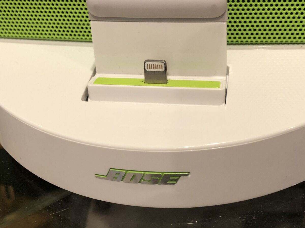 Bose SoundDock Series III System Limited Green w/Lightning Bose SoundDock Series III System Limited Green w/Lightning