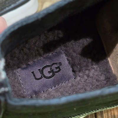 UGG MENS FREAMON WASHED DENIM CHUKKA BOOTS SHOES BLACK SUEDE  display picture 2
