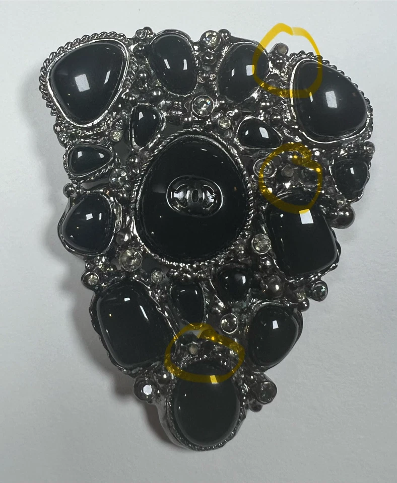 Broche de piedra Chanel Black Onyx Gen Foto 2 de 4