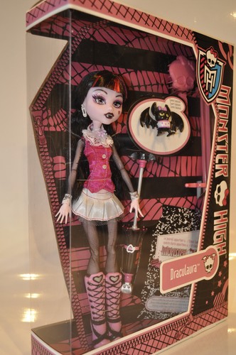 Monster High Draculaura Vampire Fashion Doll Wave 1-2012 Release-BBC69-Fabulous
