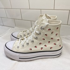 Converse Chuck Taylor All Star Lift Platform Sneaker Embroid Strawberries Size 6