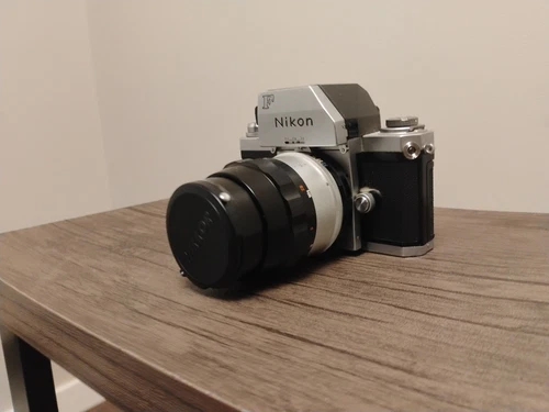 Nikon F SLR Camera -Auto 55mm Lens Vintage no battery)