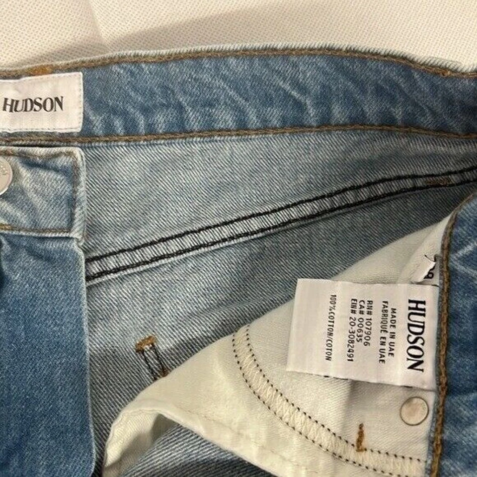 Nuevo Nwt Hudson Vaqueros Sade Bordado Shorts Mariposa Angustiado Cortado 29 8 - Imagen 4 de 4