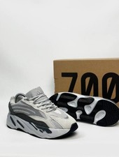 adidas gazelle silver green womens Adidas Yeezy Boost 700 Mauve Pre-Owned