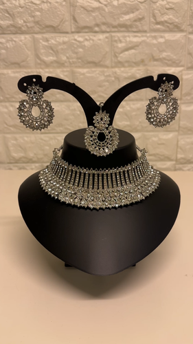 Conjunto de Collar de Ropa de Fiesta para Novia Asiática en Brillantes Pendientes de Diamante Americano Indio - Vídeo 1 de 1