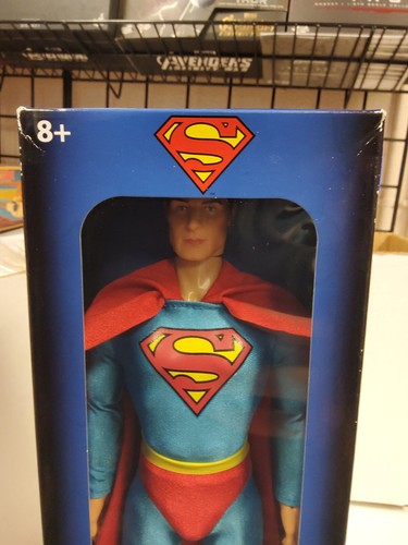 SUPERMAN Mego Classic 14" Limited Edition Action Figure Numbered 2538/8000 - Picture 2 of 6