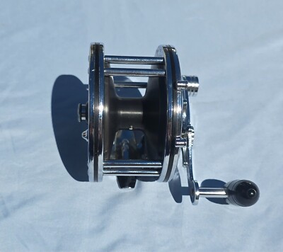 VINTAGE PENN 49 DEEP SEA REEL IN BETTER THAN