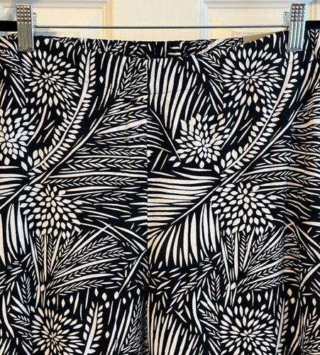 Chico's Black/White Breezy Palm Crinkle Ankle Pull On Pants Size 1(8/10)NWT - Picture 3 of 10