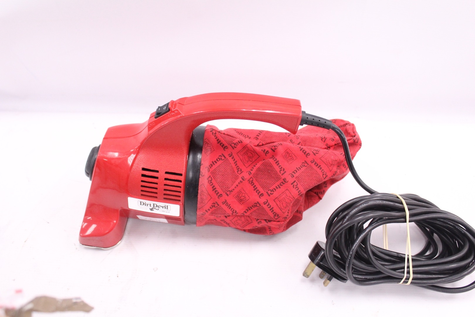 DIRT DEVIL 150UK Car Caravan Motorhome Handheld Vacuum Cleaner, Red