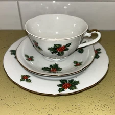 Vintage Christmas Lefton Demitasse Tea Cup Saucer Snack Plate Set Holly Berry