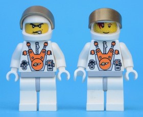 LEGO 7691 - ETX Alien Mothership Assault - Space / Mars Mission - 2007
