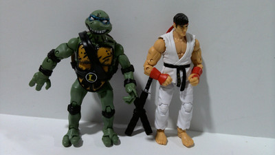 2022 Street Fighter II vs Ninja Turtles  Figure 2-Pack - Leonardo vs Ryu
