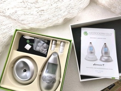 Microderm GLO Diamond Microdermabrasion Machine Kit New In Box 