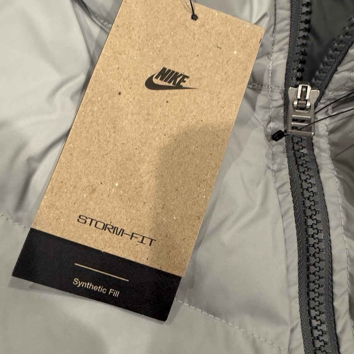 Nike Storm Fit Primaloft Puffer Vest Gray/White Full Zip Nike Storm Fit Primaloft Puffer Vest Gray/White Full Zip