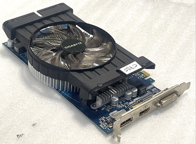 GIGABYTE AMD Radeon HD6770 1GB GDDR5 PCI-E DisplayPort DVI HDMI Grafikkarte