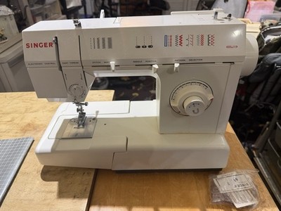 Rare With Original Box Singer 5830C School Classroom Model Sewing Machine