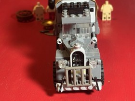 Lego Indiana Jones Minifigure, Parts & Vehicle Lot: From Sets 7622, 7195, 77012.