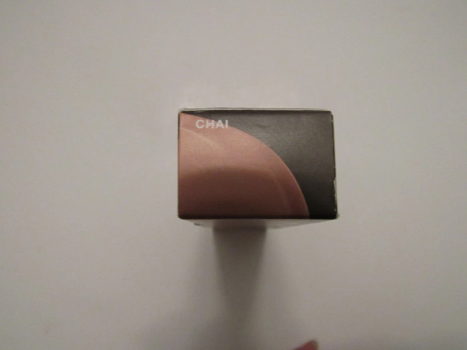New No Seal Becca Ultimate Coverage longwear concealer shadow:Chai 0.21 OZ - Image 4 of 4