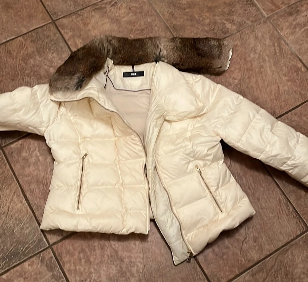 Tumi Women s Stockholm Down Puffer Jacket off white Detachable Fur