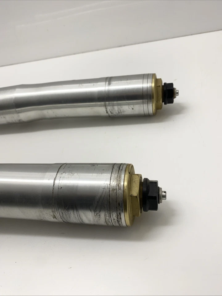 ♻️ Patas de suspensión horquillas delanteras dañadas Honda Cbr 1000 rr Rr-6 2006-2007 ♻️ Foto 2 de 4