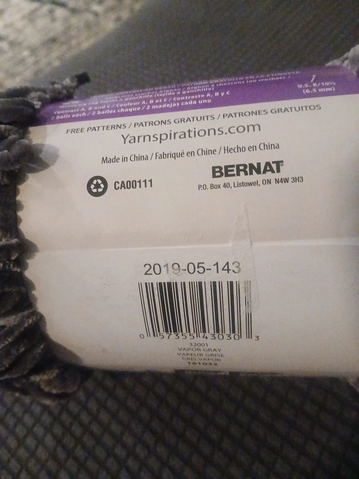 Bernat Velvet Yarn 10.5 oz Vapor Gray Soft Blanket Yarn for Knitting and Crochet - Image 4 of 4