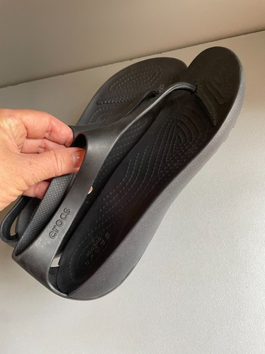 Crocs Serena Flip black thong pull on flat sandals W7 uk 5 eur 37-38 - Imagen 8 de 18