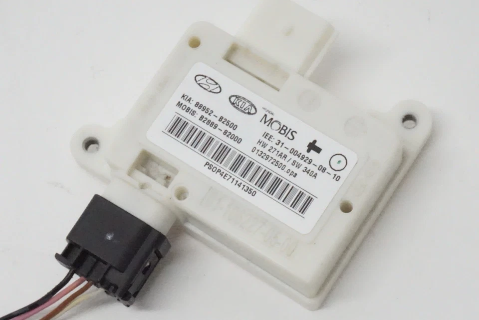 2014-2019 KIA SOUL PASSENGER FRONT RIGHT SEAT OCUPANT MODULE CONTROL 88952-B2500 - Image 2 of 4