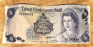 CAYMAN ISLANDS 1 DOLLAR P-5 1974 QUEEN MONEY NOTE
