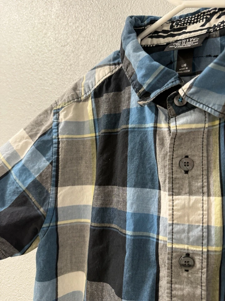 SHAUN WHITE Boys’s Skateboard Plaid Button Down  Short Sleeve Shirt Blue Large - Image 3 of 4