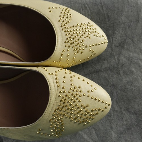 Chloe "Suzanna" Gold-tone studded LEATHER Crème Ballet Flats EU size 37 EUC s526 - Picture 4 of 10