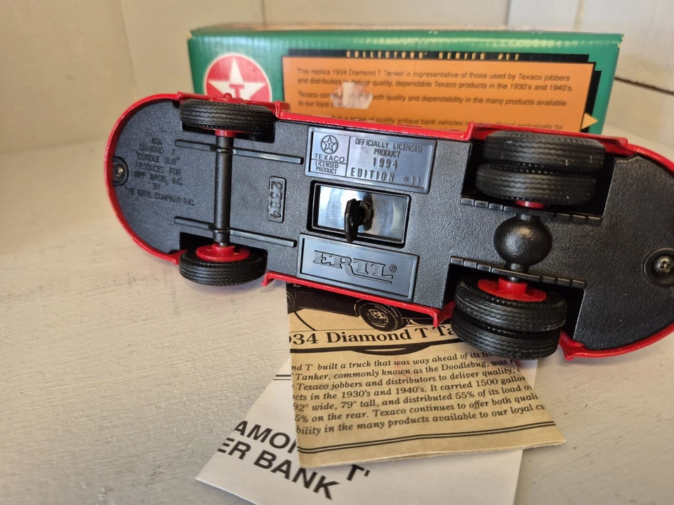 1994 ERTL 1934 Diamond T "Doodle Bug" Texaco Tanker Монета Банк Литая 8"w NiB - Изображение 4 из 4