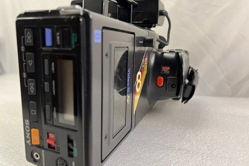Lot of 3 Vintage Professional Camera Camcorder - Panasonic AG-DVC15, Sony Video8 - Picture 10 of 21