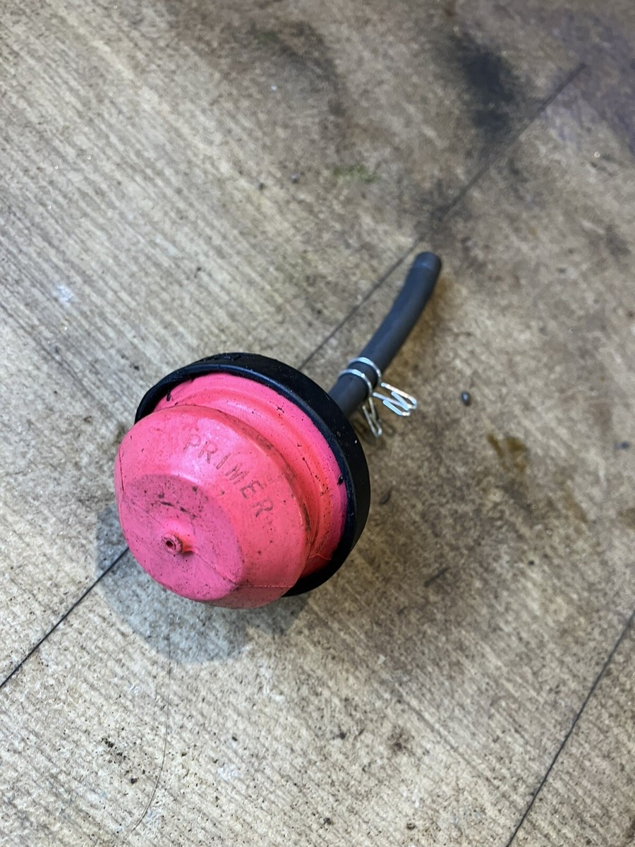 Primer Bulb from a B&Q FPLM129 Push Mower Sumec SE475 Engine