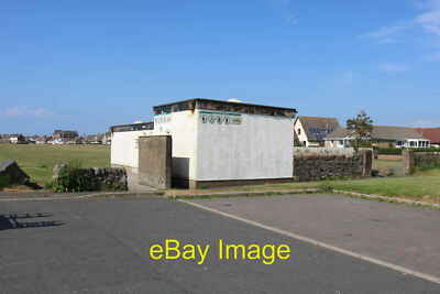 Photo 12x8 Toilet Block, Ainslie Park Girvan  c2018