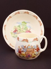 Vintage ROYAL DOULTON "Bunnykins" Child's Mug, Bowl Set Eng. Fine Bone China