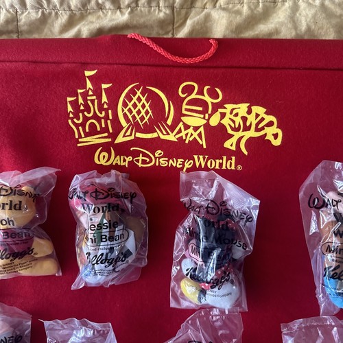 NEW VTG 2001 KELLOGG'S, EXCLUSIVE EDITION, DISNEY PLUSH MINI TOYS, WITH BANNER - Picture 7 of 9