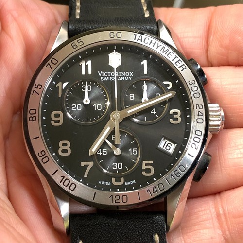 Victorinox Swiss Army Swiss Men 241404 Chronograph Leather Quartz 40mm Watch 8" - Picture 11 of 13
