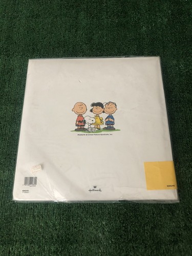 Vintage Hallmark Snoopy & Friends Photo Scrapbook Album - Picture 2 of 6