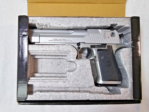 Cybergun Desert Eagle CO2 Blow-Back Airsoft Pistol 21-rd Silver | 390 FPS - Picture 2 of 8
