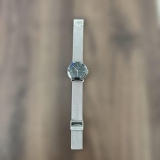 Orologio Junghans Max Bill carica manuale quadrante nero cinturino a rete usato dal Giappone