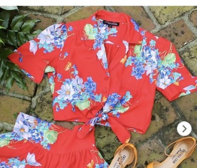 New NWT TRASHY DIVA Butterflies And Begonias Pinup Tie Top Size 10 Red Rayon