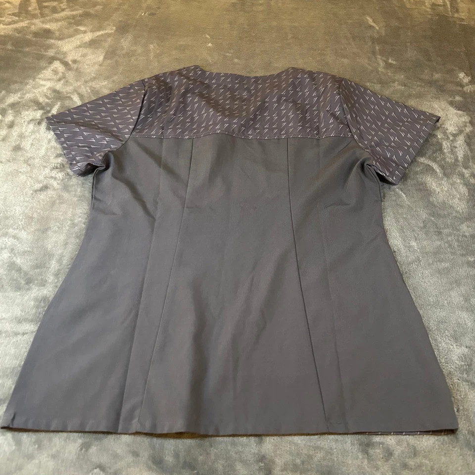 Nautica Gray Print Scrub Top Medical Uniform Shirt Womens Size M Medium V-neck - Image 3 of 4