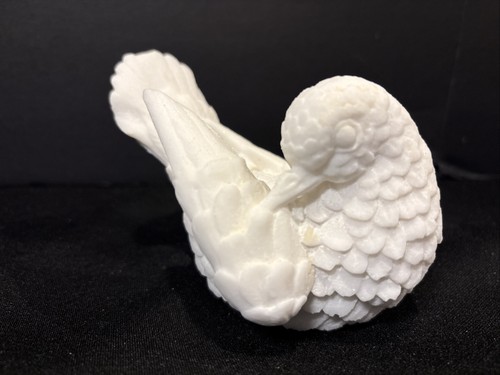 ALABASTER WHITE DOVE  5" BIRD FIGURINE Santini Chipped Tail