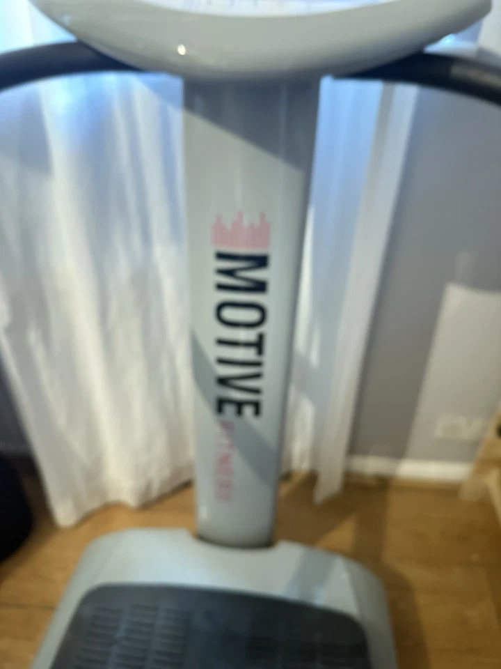 Motive Fitness Vibration Plate  - Image 3 of 4